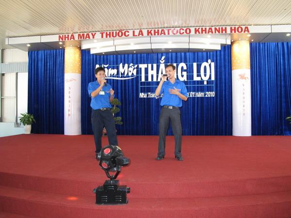 Một tiết mục văn nghệ chào mừng năm mới 2010 của Phân xưởng Thuốc điếu II